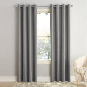 DESCRIPTION: (2) BLACKOUT BACK TAB CURTAINS BRAND/MODEL: SUN ZERO/068-09-4177 INFORMATION: SILVER RETAIL$: 16.39 EACH SIZE: 46" X 96" QTY: 2