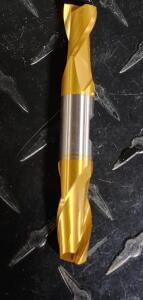 DESCRIPTION: (1) HSS DOUBLE END SQ END MILL BRAND/MODEL: HERTEL 41119629 RETAIL$: $42.26 SIZE: 1/2" DIA 13/16" LOC 1/2" DIA QTY: 1