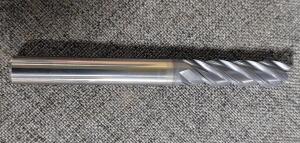 DESCRIPTION: (1) SOLID CARBIDE SQ. END MILL BRAND/MODEL: ISCAR ECKI.25H.75.4C25CFT2.5*90 RETAIL$: $179.65 SIZE: 1/2" DIA 1" LOC QTY: 1