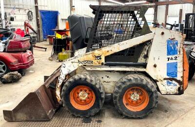 BOBCAT 742 SKID STEER