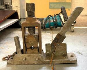 DESCRIPTION: PIPE VISE QTY: 1