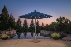 DESCRIPTION: 10' SOLAR LED UMBRELLA BRAND/MODEL: PROSHADE RETAIL$: $299.99 QTY: 1