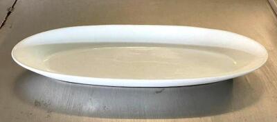 DESCRIPTION: (21) 16" WHITE PORCELAIN PLATTERS BRAND/MODEL: DIVERSIFIED SIZE: 16"X5.5" QTY: 21