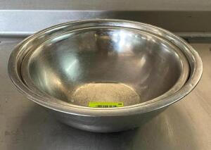 DESCRIPTION: (3) STAINLESS STEEL MIXING BOWLS SIZE: SEE PHOTOS QTY: 3