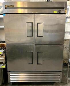 DESCRIPTION: 4-DOOR STAINLESS STEEL REACH-IN FREEZER BRAND/MODEL: TRUE T49F-4 QTY: 1