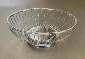 DESCRIPTION: (24) CHROME WIRE BASKETS SIZE: 7.5"X5.5" QTY: 24