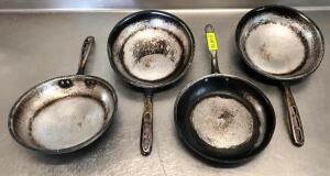 DESCRIPTION: (4) 10.5" FRYING PANS QTY: 4