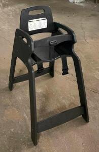 DESCRIPTION: (2) HIGH CHAIRS QTY: 2