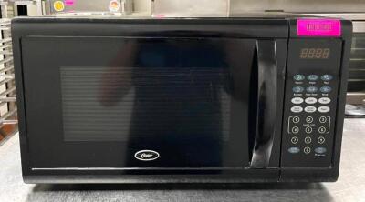 BLACK COUNTERTOP MICROWAVE OVEN