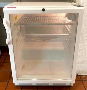 24" MERCHANDISER REFRIGERATOR