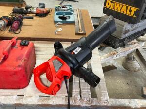 BLACK AND DECKER ELECTRIC BLOWER