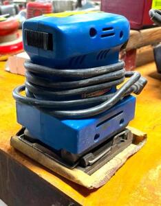 DESCRIPTION: ELECTRIC HAND ORBITAL SANDER BRAND/MODEL: DRILL MASTER 40070 LOCATION: WAREHOUSE LOCATION: 6249 LORENS LN. CEDAR HILL, MO 63016 QTY: 1