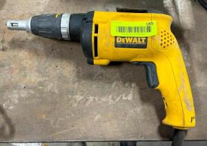 DESCRIPTION: ELECTRIC VSR DRYWALL SCREWDRIVER BRAND/MODEL: DEWALT DW252 LOCATION: WAREHOUSE LOCATION: 6249 LORENS LN. CEDAR HILL, MO 63016 QTY: 1