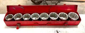 DESCRIPTION: LARGE SOCKET SET SIZE: 2-1/16" - 2-1/2" LOCATION: WAREHOUSE LOCATION: 6249 LORENS LN. CEDAR HILL, MO 63016 QTY: 1