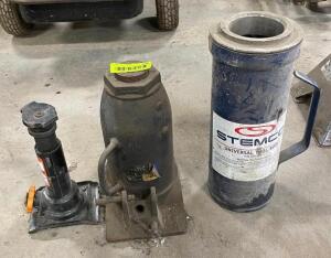 DESCRIPTION: ASSORTED BOTTLE JACKS AND TOOL BODY LOCATION: WAREHOUSE LOCATION: 6249 LORENS LN. CEDAR HILL, MO 63016 QTY: 1