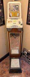 DESCRIPTION: VINTAGE FORTUNE AND WEIGHT MACHINE LOCATION: WAREHOUSE LOCATION: 6249 LORENS LN. CEDAR HILL, MO 63016 QTY: 1