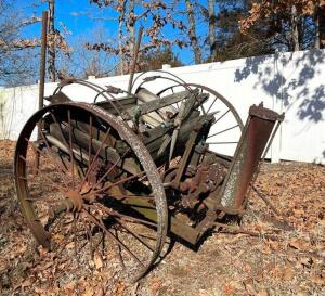 DESCRIPTION: ANTIQUE FARM WAGON LOCATION: HOUSE #2 LOCATION: 6521 WOODLAND DRIVE CEDAR HILL, MO 63016 QTY: 1