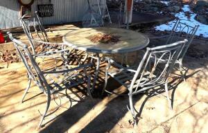 DESCRIPTION: 6PC OUTDOOR PATIO DINING SET LOCATION: HOUSE #2 LOCATION: 6521 WOODLAND DRIVE CEDAR HILL, MO 63016 QTY: 1