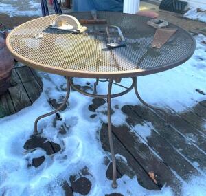 DESCRIPTION: 36" METAL PATIO TABLE LOCATION: HOUSE #2 LOCATION: 6521 WOODLAND DRIVE CEDAR HILL, MO 63016 QTY: 1