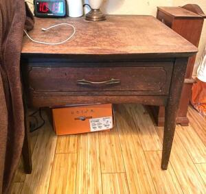 DESCRIPTION: WOODEN NIGHTSTAND LOCATION: HOUSE #2 LOCATION: 6521 WOODLAND DRIVE CEDAR HILL, MO 63016 QTY: 1