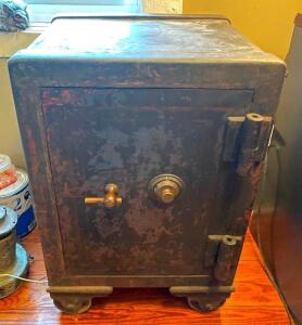 DESCRIPTION: ANTIQUE DIAL SAFE INFORMATION: OWNER WILL PROVIDE COMBO SIZE: 17"X19"X28" LOCATION: HOUSE #1 LOCATION: 7769 DITTMER RD. DITTMER, MO 63023