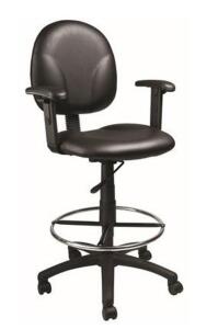 DESCRIPTION: (1) PNEUMATIC LIFT DRAFTING CHAIR BRAND/MODEL: BOSS/B1691-CS INFORMATION: BLACK/FOOTRING RETAIL$: 241.49 SIZE: 49.5 TO 50"H X 25"W X 25"D