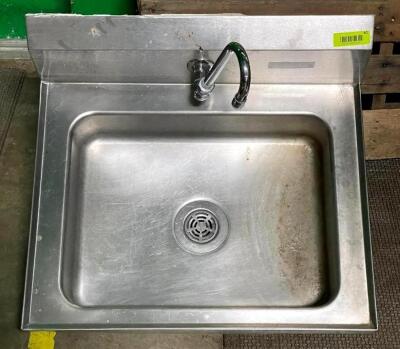 STAINLESS STEEL WALL MOUNT HAND SINK