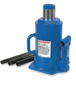 DESCRIPTION: (1) BOTTLE JACK BRAND/MODEL: WESTWARD/3ZC64 INFORMATION: LIFTING CAPACITY: 30 TON/BLUE/SIDE PUMP RETAIL$: 176.06 SIZE: 11-18"HEIGHT X 8-1