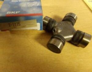 DESCRIPTION: (4) UNIVERSAL JOINT BRAND/MODEL: SKF/2-1175 INFORMATION: GRAY RETAIL$: 14.99 EACH QTY: 4