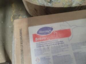 DESCRIPTION: (1) FLOOR FINISH BRAND/MODEL: DIVERSEY VECTRA #10F950 RETAIL$: $158.96 SIZE: 5 GALLON QTY: 1