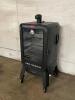 PIT BOSS�PRO 1077-SQ IN BLACK SAND PELLET SMOKER - 3