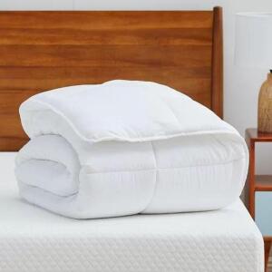 MICROFIBER DOWN ALTERNATIVE COMFORTER