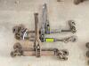 DESCRIPTION: (4) RATCHET CHAIN BINDERS QTY: 4 - 2