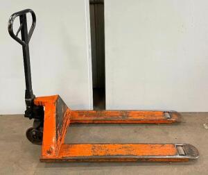 DESCRIPTION: HAND HYDRAULIC PALLET TRUCK QTY: 1