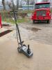 DESCRIPTION: 22-TON AIR/HYDRAULIC FLOOR JACK BRAND/MODEL: PITTSBURGH 63273 QTY: 1 - 2