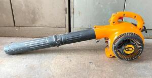 DESCRIPTION: POULAN PRO 200 MPH 25CC GAS BLOWER BRAND/MODEL: POULAN PRO BVM200VS QTY: 1