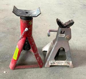 DESCRIPTION: (2) VARIOUS SIZE JACK STANDS QTY: 2