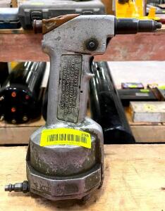 DESCRIPTION: PNEUMATIC "POP" RIVETER BRAND/MODEL: USM PRG 510 QTY: 1