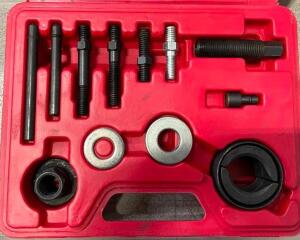 DESCRIPTION: PULLEY REMOVER AND INSTALLER SET WITH CASE BRAND/MODEL: ATD TOOL ATD-3052 QTY: 1