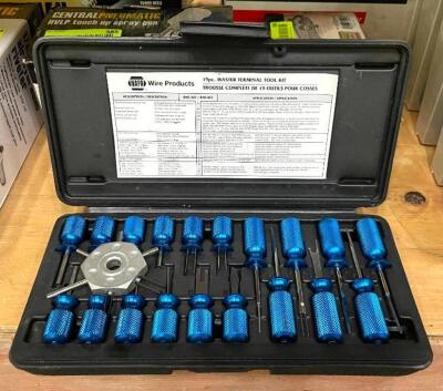 DESCRIPTION: 19PC MASTER TERMINAL TOOL KIT WITH CASE BRAND/MODEL: NAPA WIRE PRODUCTS 770218 QTY: 1