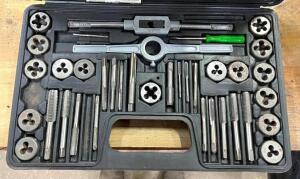 DESCRIPTION: 40PC METRIC TAP AND DIE SET BRAND/MODEL: PITTSBURGH 39384 QTY: 1