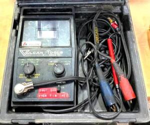 DESCRIPTION: VOLTAGE TESTING KIT WITH CASE BRAND/MODEL: VULCAN TOOLS QTY: 1