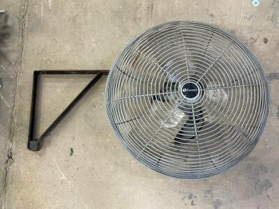 DESCRIPTION: COMMERCIAL STRENGTH GARAGE FAN WITH WALL MOUNT BRAND / MODEL: FANTECH LOCATION: WOOD TABLE / TIRE RACK AREA THIS LOT IS: ONE MONEY QTY: 1