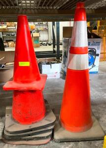 DESCRIPTION: ASSORTED CONSTRUCTION CAUTION CONES QTY: 1