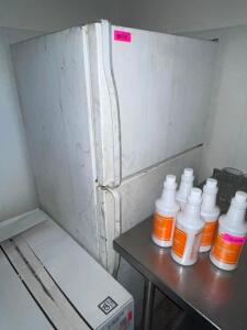 HOUSE HOLD REFRIGERATOR / FREEZER