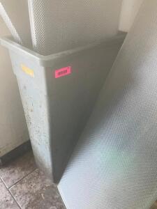 20 GALLON BAR SIDE TRASH CAN