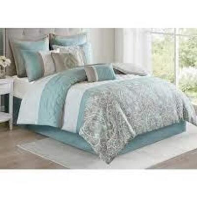 DESCRIPTION: (1) COMFORTER SET BRAND/MODEL: 510 DESIGN INFORMATION: SHAWNEE RETAIL$: $104.00 SIZE: MUST COME INSPECT FOR SIZE QTY: 1