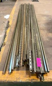 DESCRIPTION: LARGE LOT OF 72" BRASS STANDARD SLOTTED SHELF WALL MOUNT POSTS BRAND/MODEL: HV 80 BR 72 INFORMATION: COMES WITH ADDITIONAL SHELVING BRACK