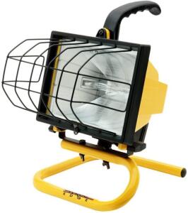 DESCRIPTION: 500W HALOGEN PORTABLE WORK LIGHT BRAND/MODEL: WOODS L20 RETAIL$: $22.99 QTY: 1