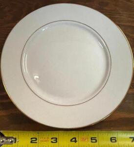 (60) 7.5" CHINA PLATES W/ GOLD COLOR TRIM